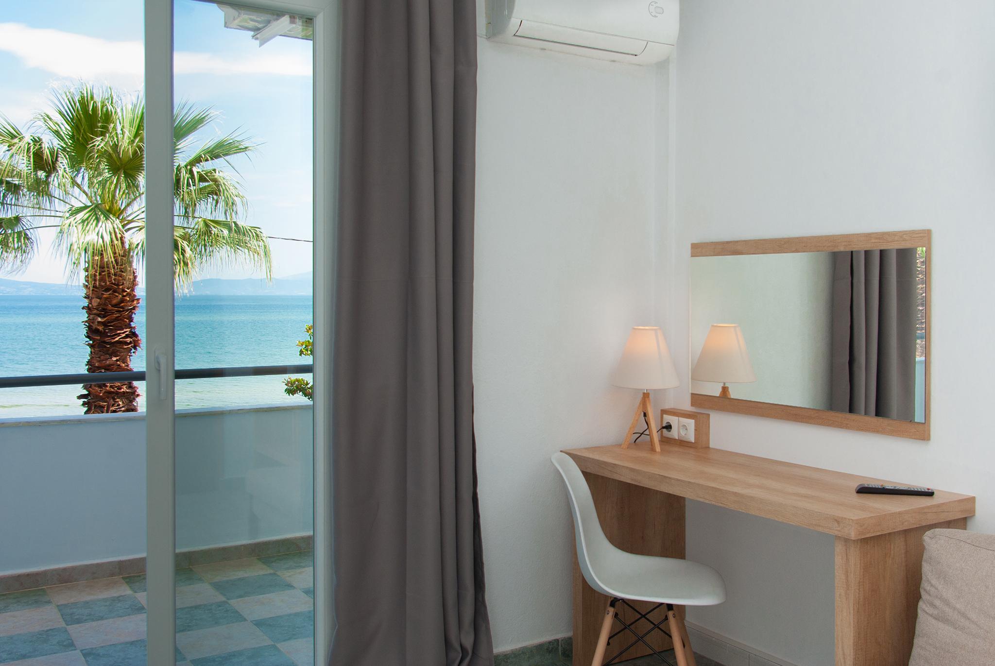סטאברוס Calma Beach Hotel מראה חיצוני תמונה