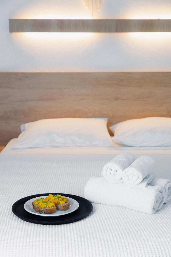 סטאברוס Calma Beach Hotel מראה חיצוני תמונה
