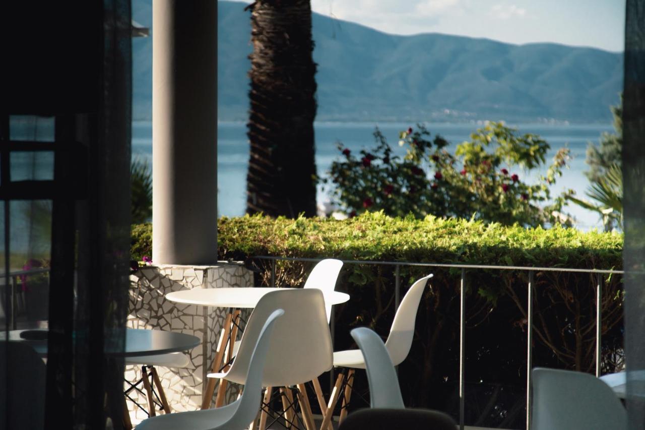 סטאברוס Calma Beach Hotel מראה חיצוני תמונה