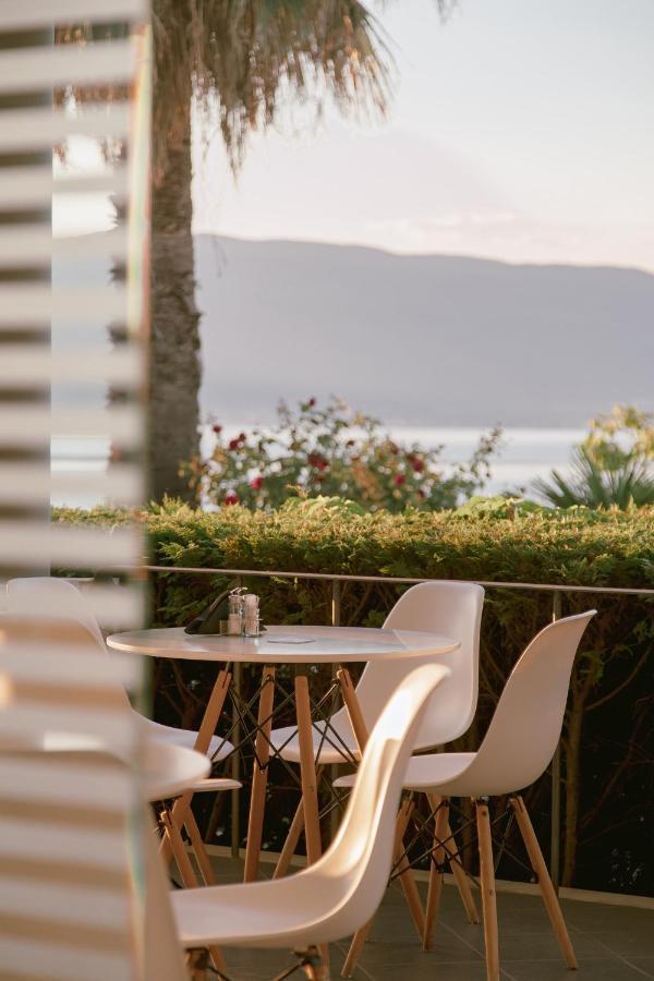 סטאברוס Calma Beach Hotel מראה חיצוני תמונה